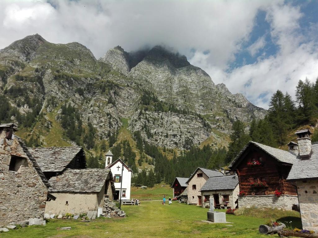 B&B Dove Comincia La Bella Italia Beura Exterior foto